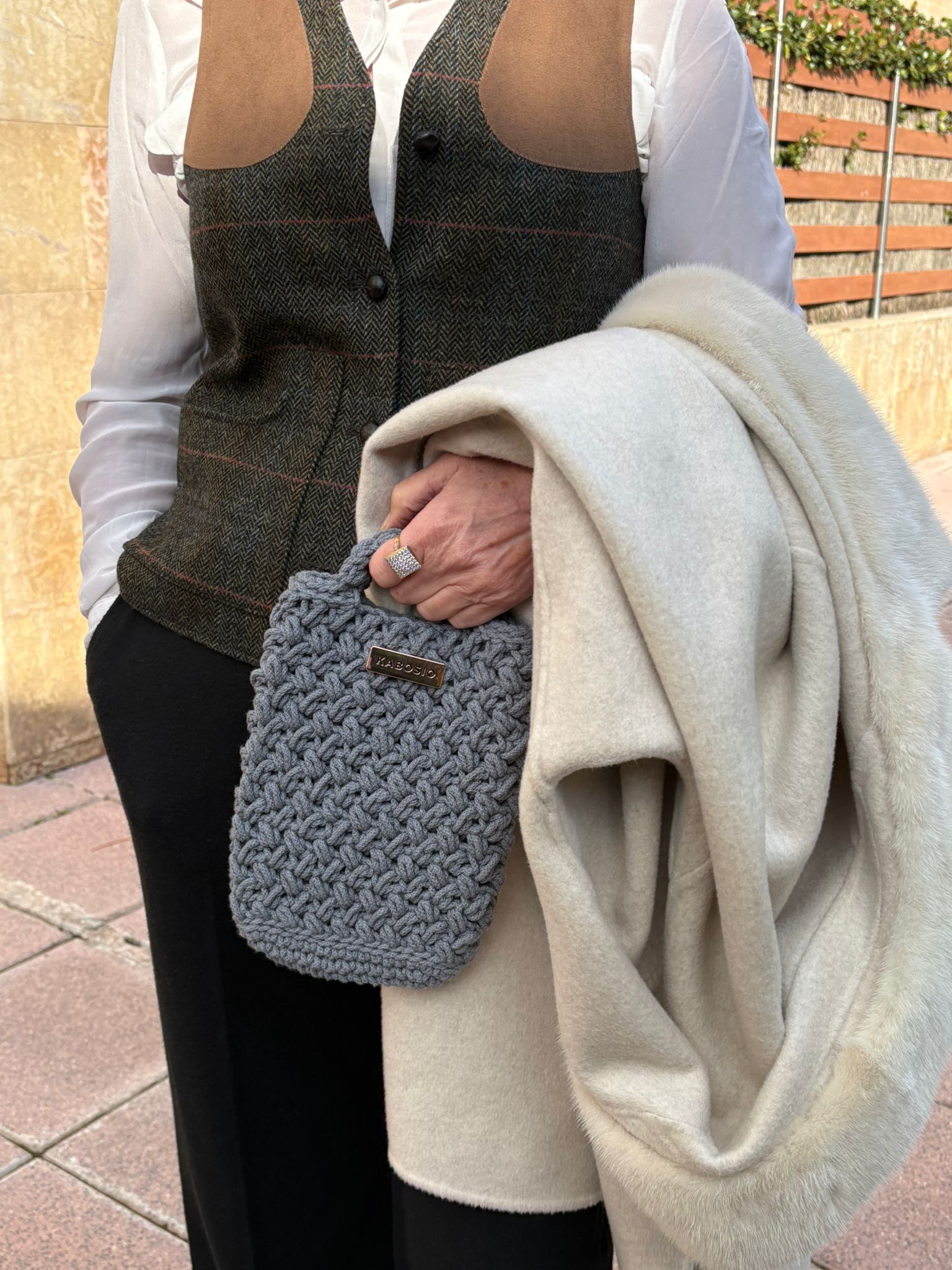 Bolso Bandolera Kabosio Hobo Crochet Gris