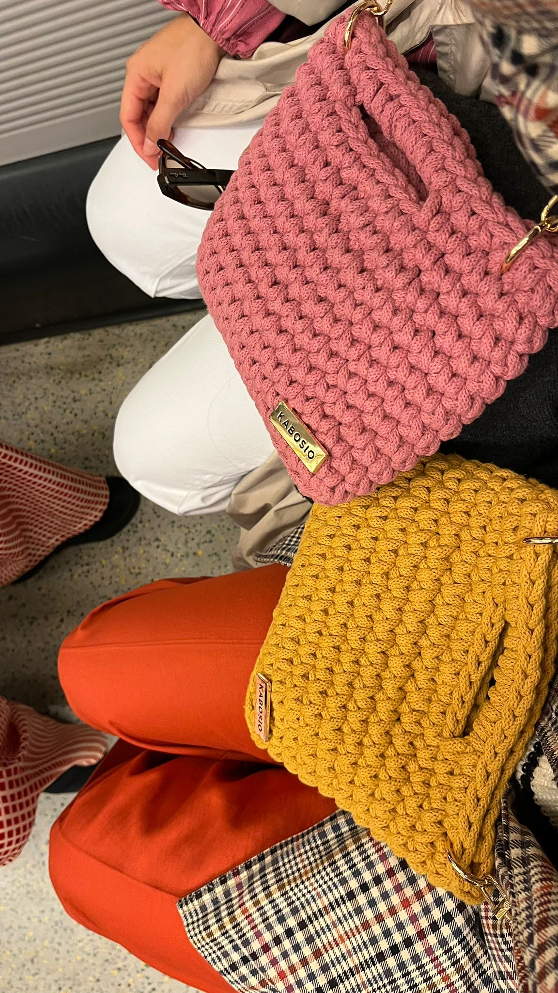 Bolso Bandolera Kabosio Mini Crochet Mostaza